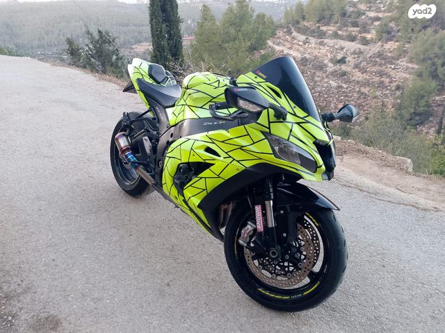 מודעת רכב קאוואסאקי נינג'ה ZX 10R