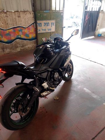 קאוואסאקי נינג'ה 650