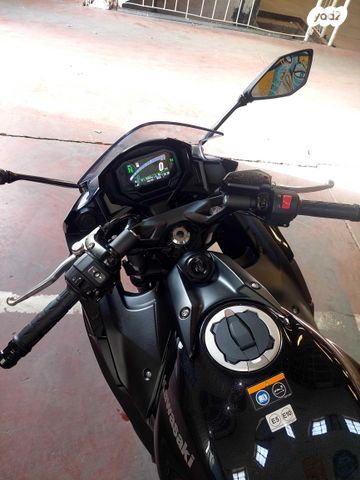 קאוואסאקי נינג'ה 650