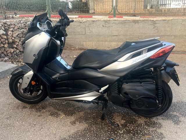 ימאהה X-Max 400