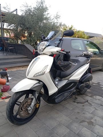 פיאג'ו בוורלי 350