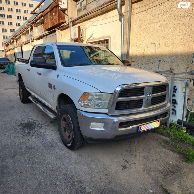 מודעת רכב דודג'