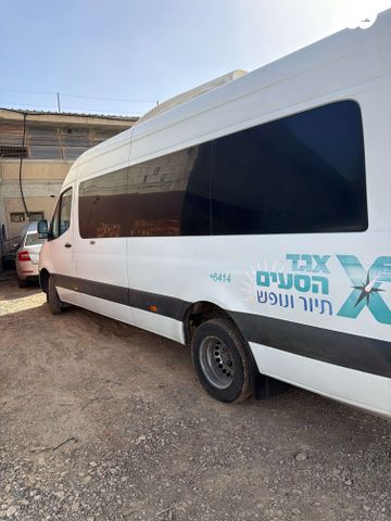 מיניבוסים ורכבי הסעות