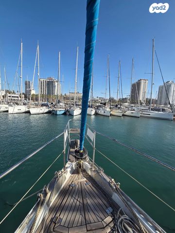 יאכטות - מפרשית