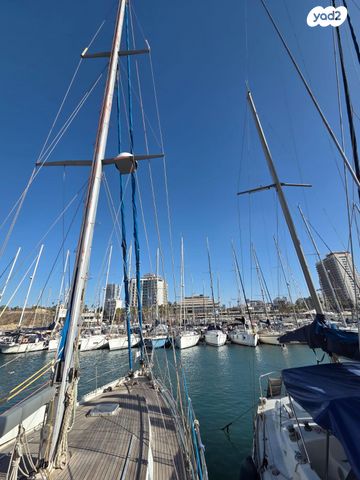 יאכטות - מפרשית