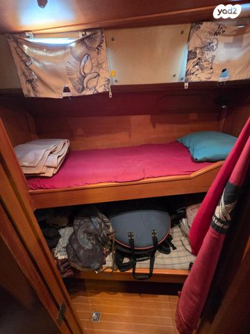 יאכטות - מפרשית