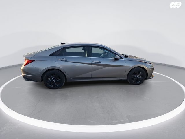 יונדאי אלנטרה