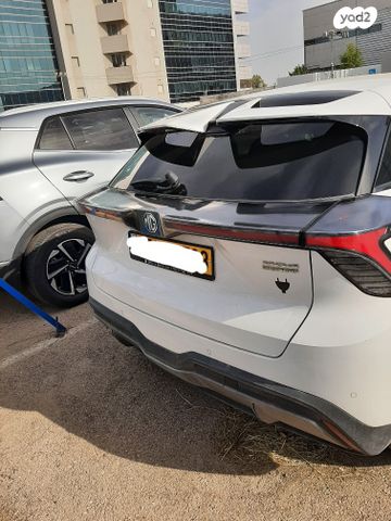 מודעת רכב אם ג'י MG3