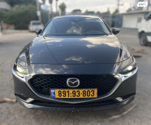 מודעת רכב מאזדה 3