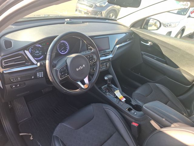 קיה נירו פלוס