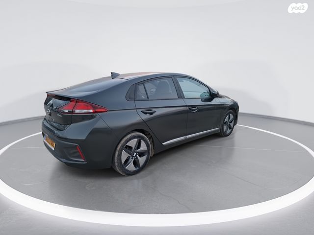 יונדאי איוניק