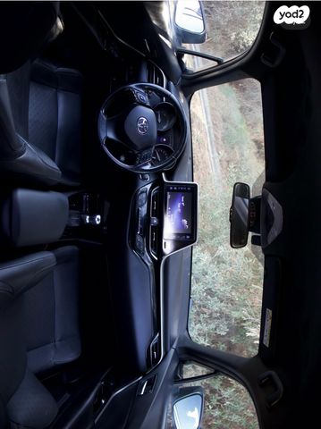 טויוטה C-HR