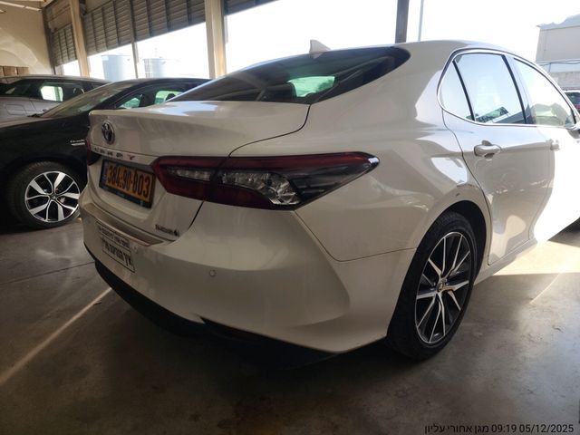 טויוטה קאמרי