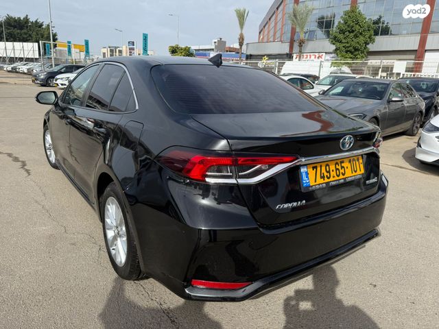 מודעת רכב טויוטה קורולה 1