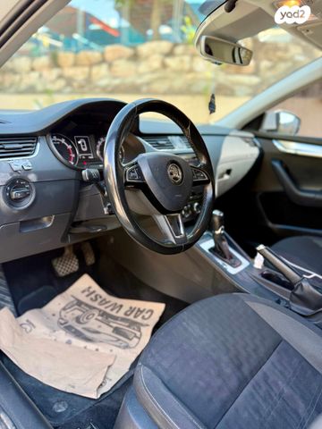 סקודה אוקטביה 