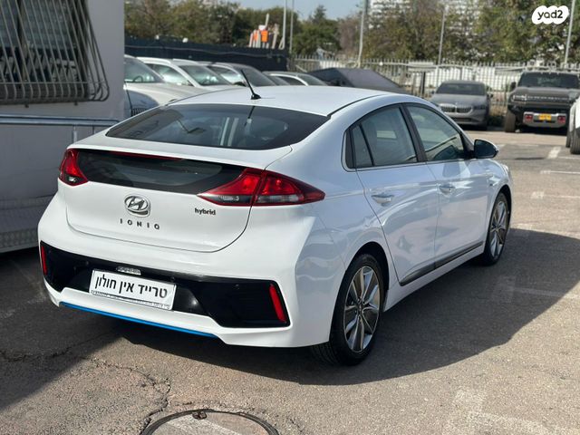 יונדאי איוניק