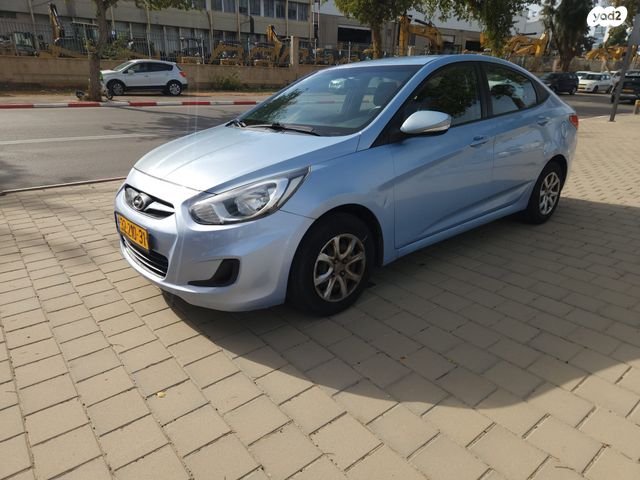 יונדאי אקסנט i25