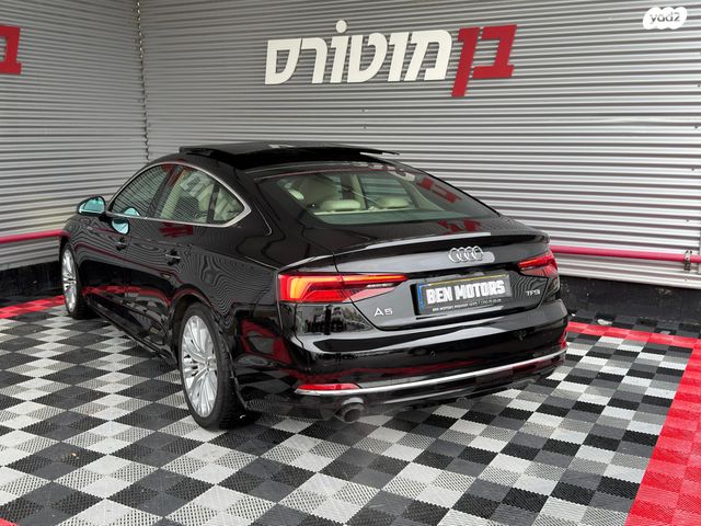 אאודי A5