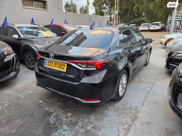 טויוטה קורולה