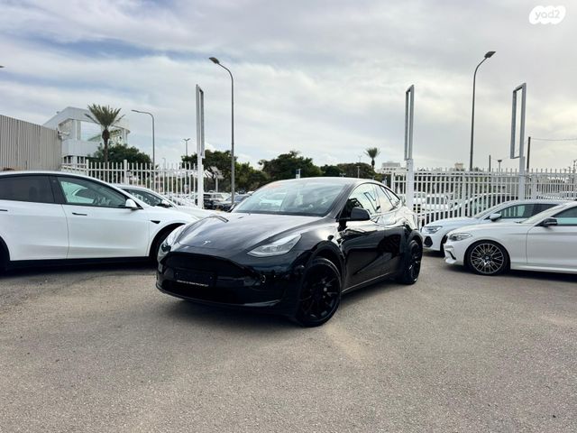 מודעת רכב טסלה מודל Y