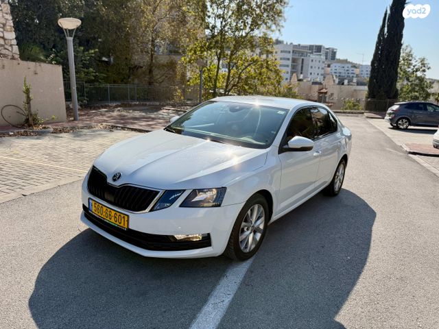 סקודה אוקטביה 