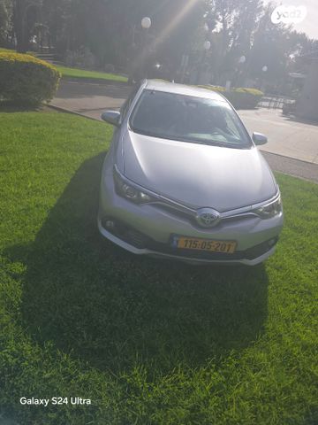 טויוטה אוריס