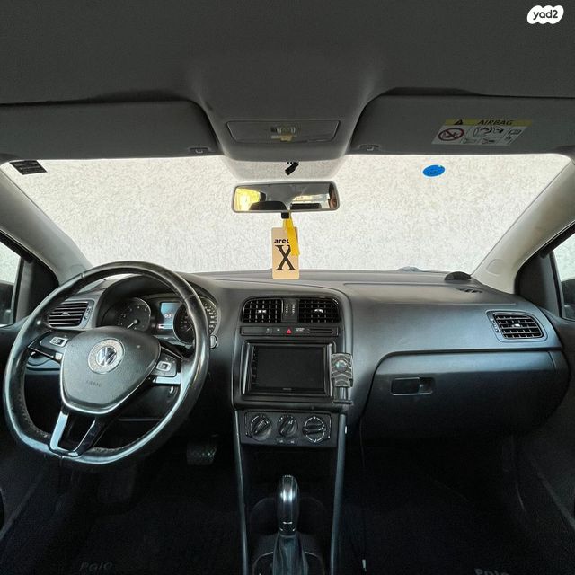 פולקסווגן פולו 