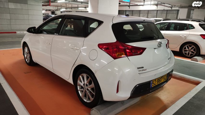 טויוטה אוריס