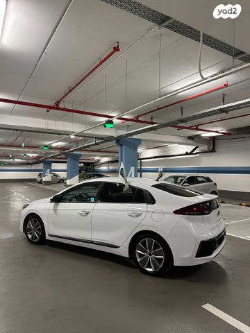 יונדאי איוניק