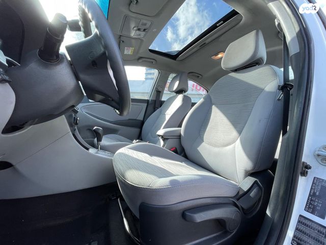 יונדאי אקסנט i25