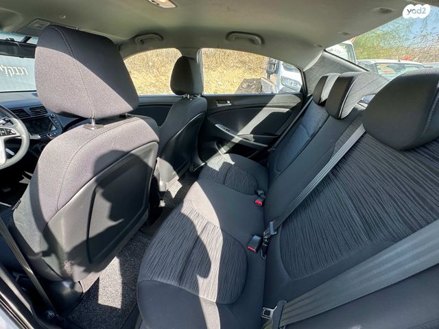 יונדאי אקסנט i25