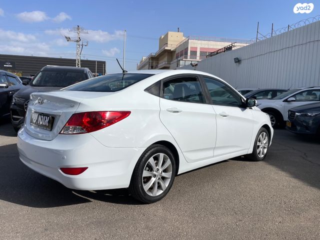 יונדאי אקסנט i25