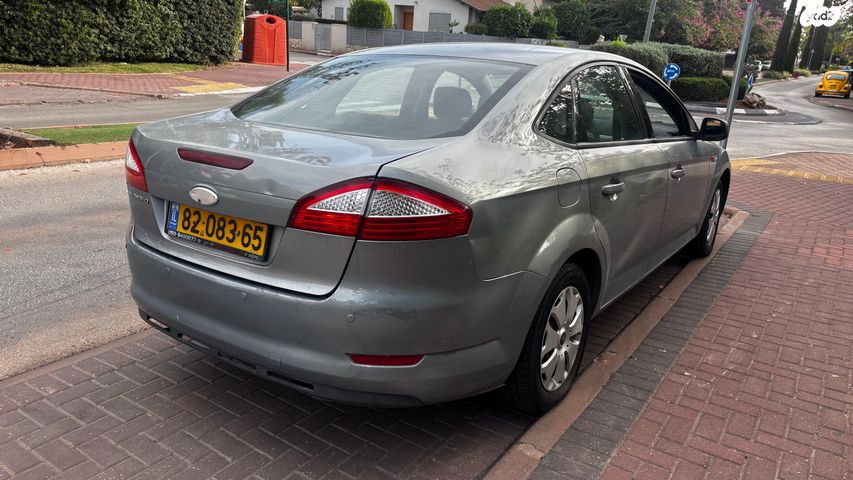 פורד מונדאו