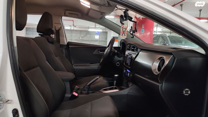 טויוטה אוריס