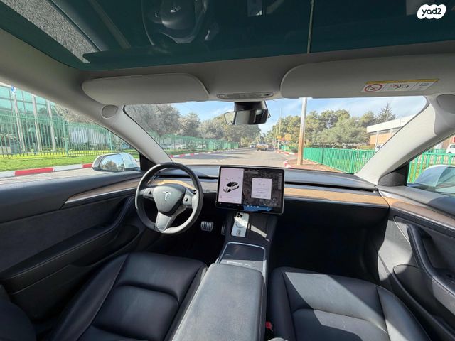טסלה מודל 3