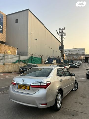 טויוטה קורולה