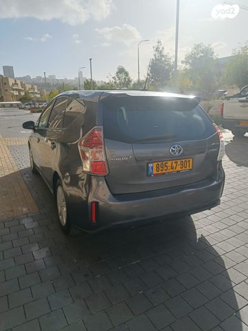 טויוטה פריוס פלוס