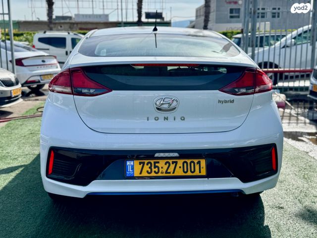 יונדאי איוניק