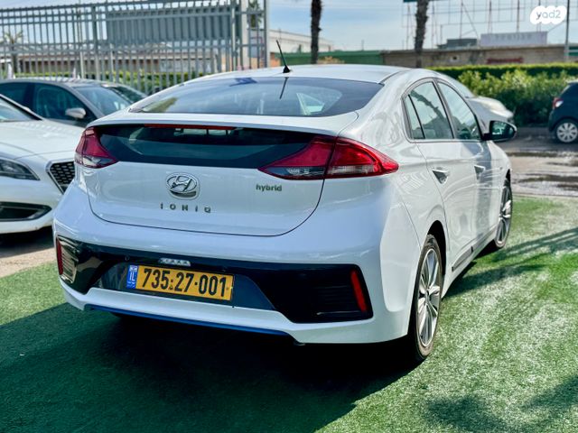 יונדאי איוניק