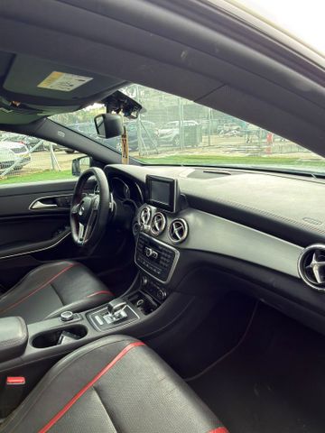 מרצדס-בנץ CLA