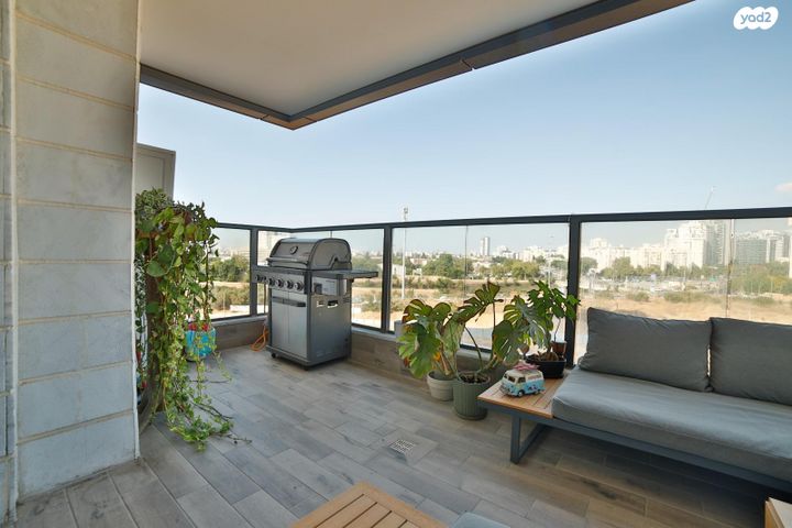 דירה, יצחק נבון 4, נאות אריאל שרון, קרית אונו