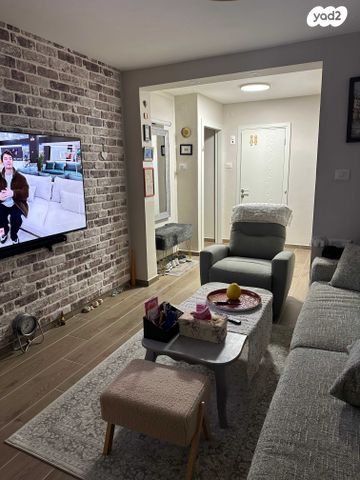 דירה, יהודה הלוי 15, דוד רזיאל, קרית שמונה