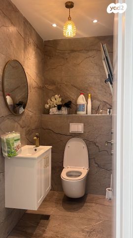 גג/ פנטהאוז, זאב אורלוב 8, לב המושבה / מרכז העיר, פתח תקווה