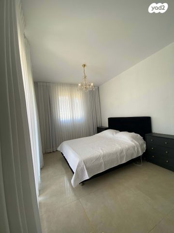 דו משפחתי, נופך 4, הר שמואל, גבעת זאב