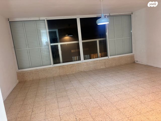 דירה, ארלוזורוב 1, פועלים א, כפר סבא