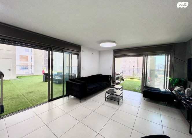 עוזי נרקיס 8