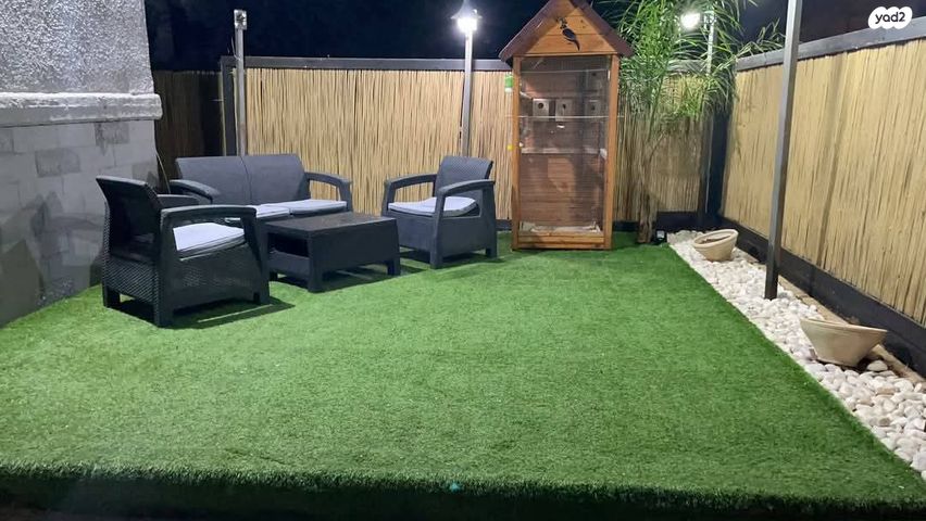 דירת גן, שדרות הרב עזיזי דיעי 8, שאר העיר, חצור הגלילית