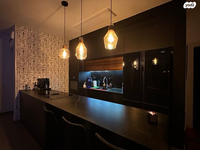 אסתר המלכה 12