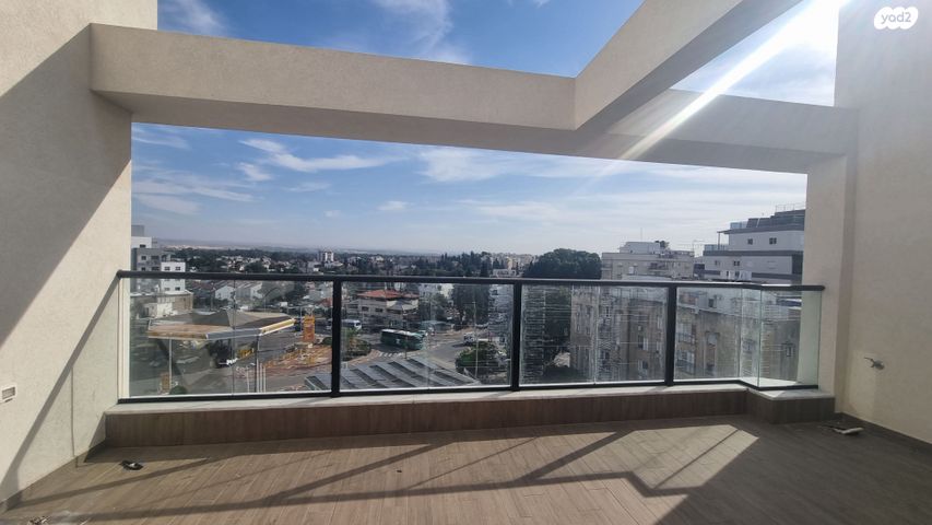 גג/ פנטהאוז, אריה לוין 5, שיפר, פתח תקווה