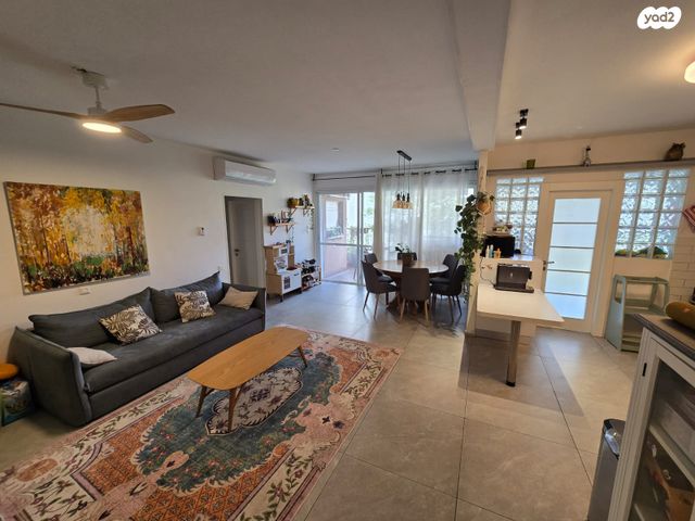 דירה, סמטת היסמין 1, נווה יהושע, ערמונים, רמת גן